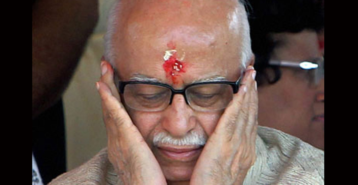 आडवाणी की उपेक्षा कितनी जायज?