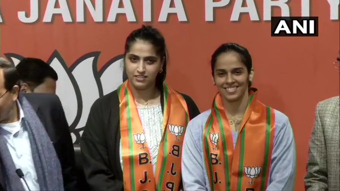 बीजेपी में शामिल हुईं स्टार बैडमिंटन खिलाड़ी साइना नेहवाल, पार्टी मुख्यालय में ग्रहण की सदस्यता