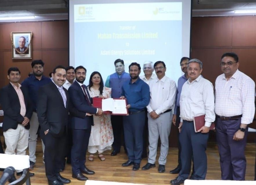 आरईसीपीडीसीएल ने महान ट्रांसमिशन लिमिटेड एसपीवी को अडानी एनर्जी सॉल्यूशंस लिमिटेड को सौंपा