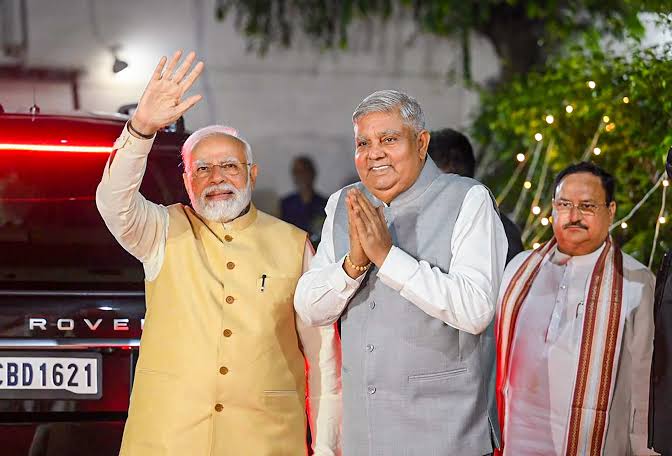 उपराष्ट्रपति जगदीप धनखड़ के इस्तीफे से संसद में हलचल, विपक्ष ने बताया ‘अप्रत्याशित और रहस्यमयी’