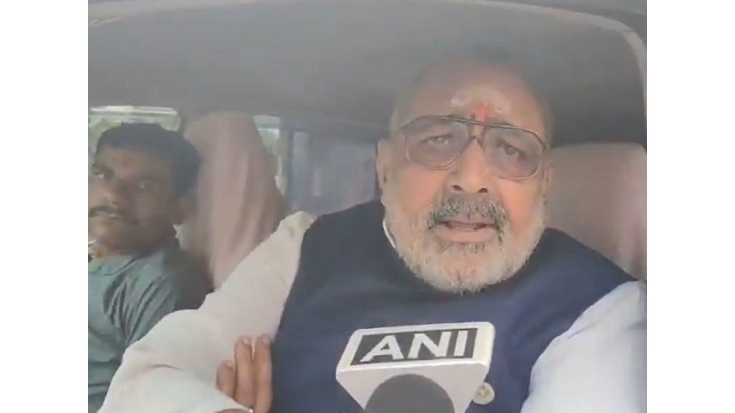 केंद्रीय मंत्री गिरिराज सिंह ने विपक्ष पर किया प्रहार, कहा 