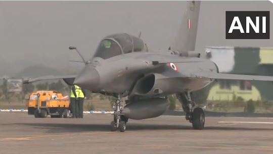 राष्ट्रपति मुर्मू ने राफेल लड़ाकू विमान में भरी उड़ान, अंबाला में रचा इतिहास
