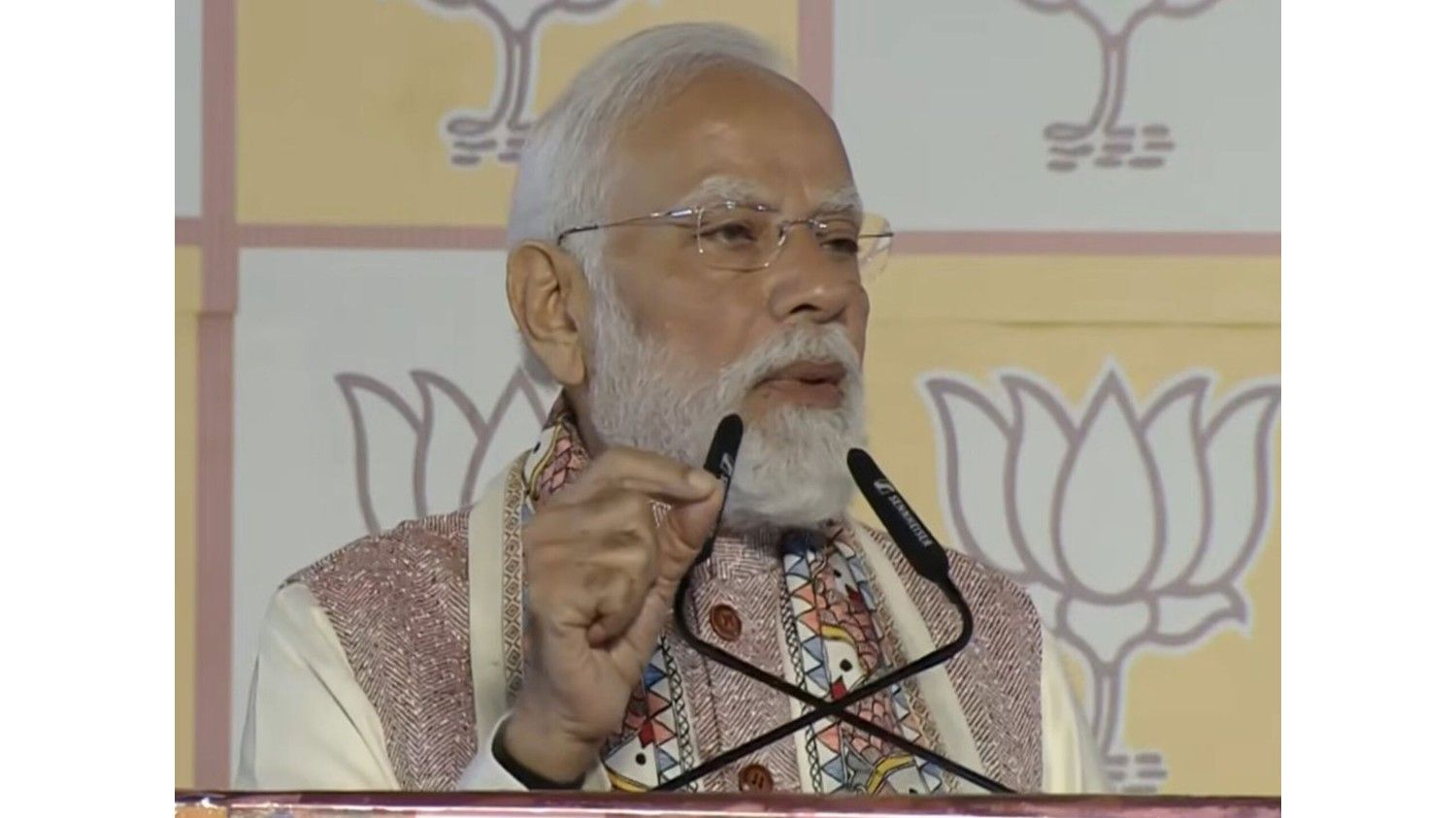 बिहार विधानसभा चुनाव : एनडीए की ऐतिहासिक जीत के बाद प्रधानमंत्री नरेंद्र मोदी ने महागठबंधन पर साधा निशाना, कहा  