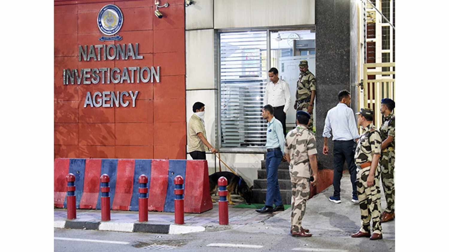 एनआईए ने अवैध हथियार और गोला-बारूद तस्करी मामले में तीन राज्यों में 22 जगहों पर छापेमारी कर चार आरोपियों को किया गिरफ्तार