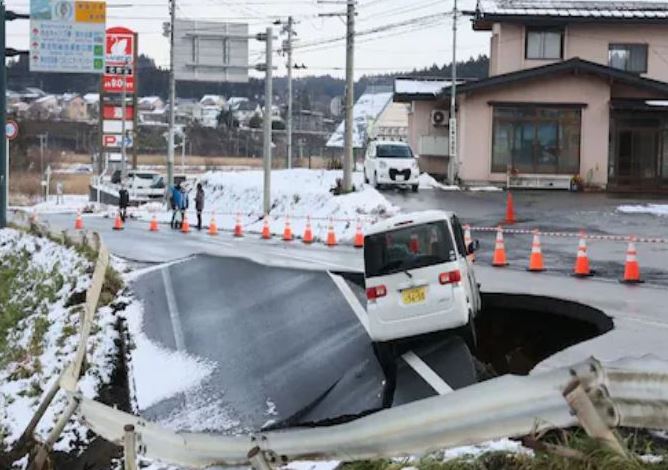 जापान में 6.7 तीव्रता के भूकंप के बाद सुनामी की चेतावनी जारी