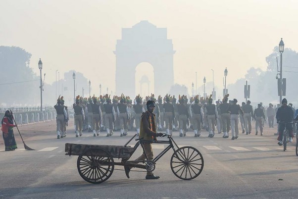 नई दिल्ली के राजपथ पर गणतंत्र दिवस परेड की रिहर्सल करते भारत-तिब्बत सीमा पुलिस (आईटीबीपी) के जवान