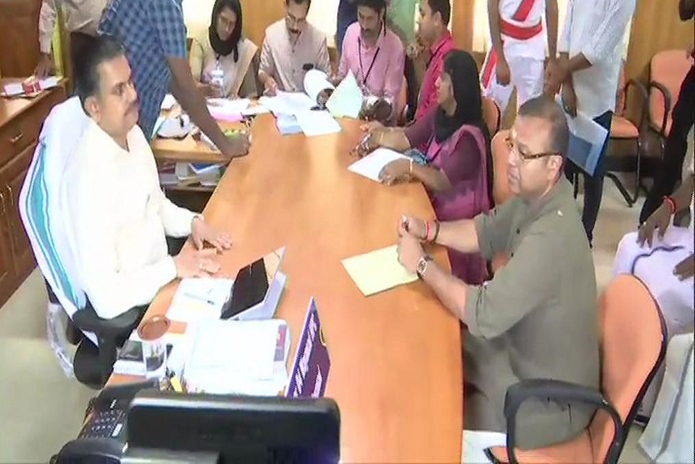 केरल की वायनाड सीट से एनडीए के उम्मीदवार तुषार वेल्लापल्ली ने दाखिल किया नामांकन, राहुल गांधी को देंगे चुनौती