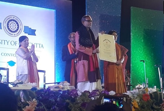 कलकत्ता विश्वविद्यालय में नोबेल पुरस्कार विजेता अभिजीत बनर्जी को मिली डी-लिट की उपाधि