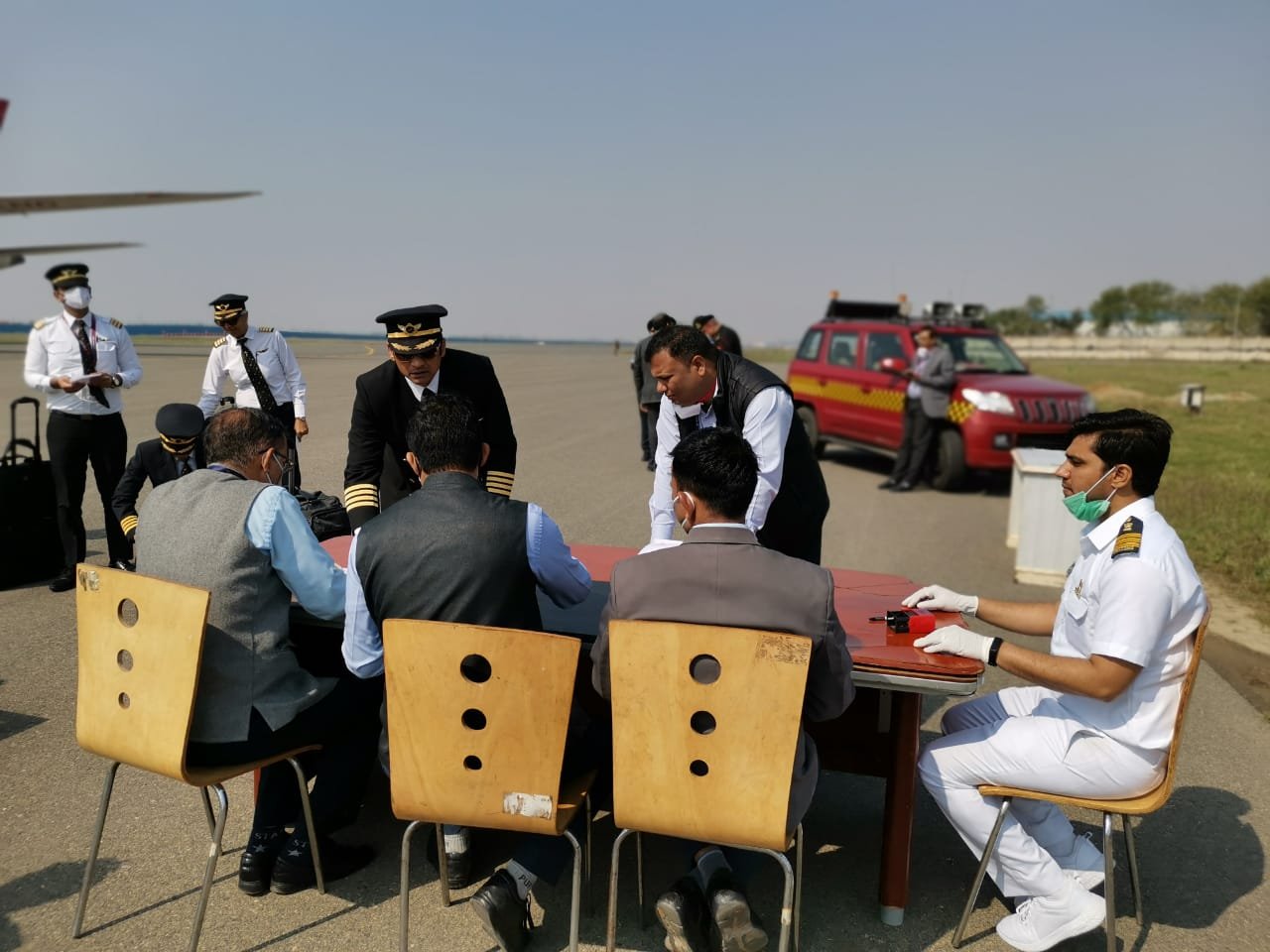इटली की राजधानी मिलान से दिल्ली एयरपोर्ट पहुंचा एयर इंडिया का विमान AI-138, पैसेंजर्स की हो रही स्क्रीनिंग