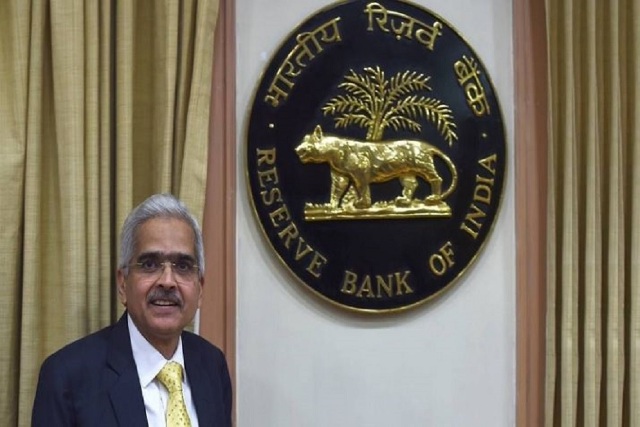 आरबीआई ने रेपो रेट 0.25% घटाया, घर से लेकर कार तक की घट सकती है EMI