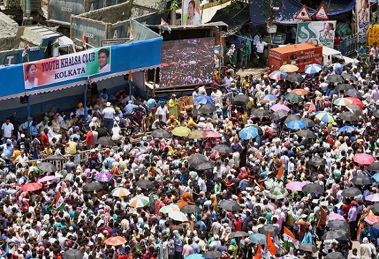 पश्चिम बंगाल: कोलकाता में शहीद दिवस पर टीएमसी की रैली