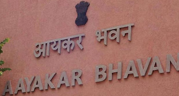 आयकर विभाग ने 31 मार्च की समयसीमा से पहले कालाधन धारकों को चेताया