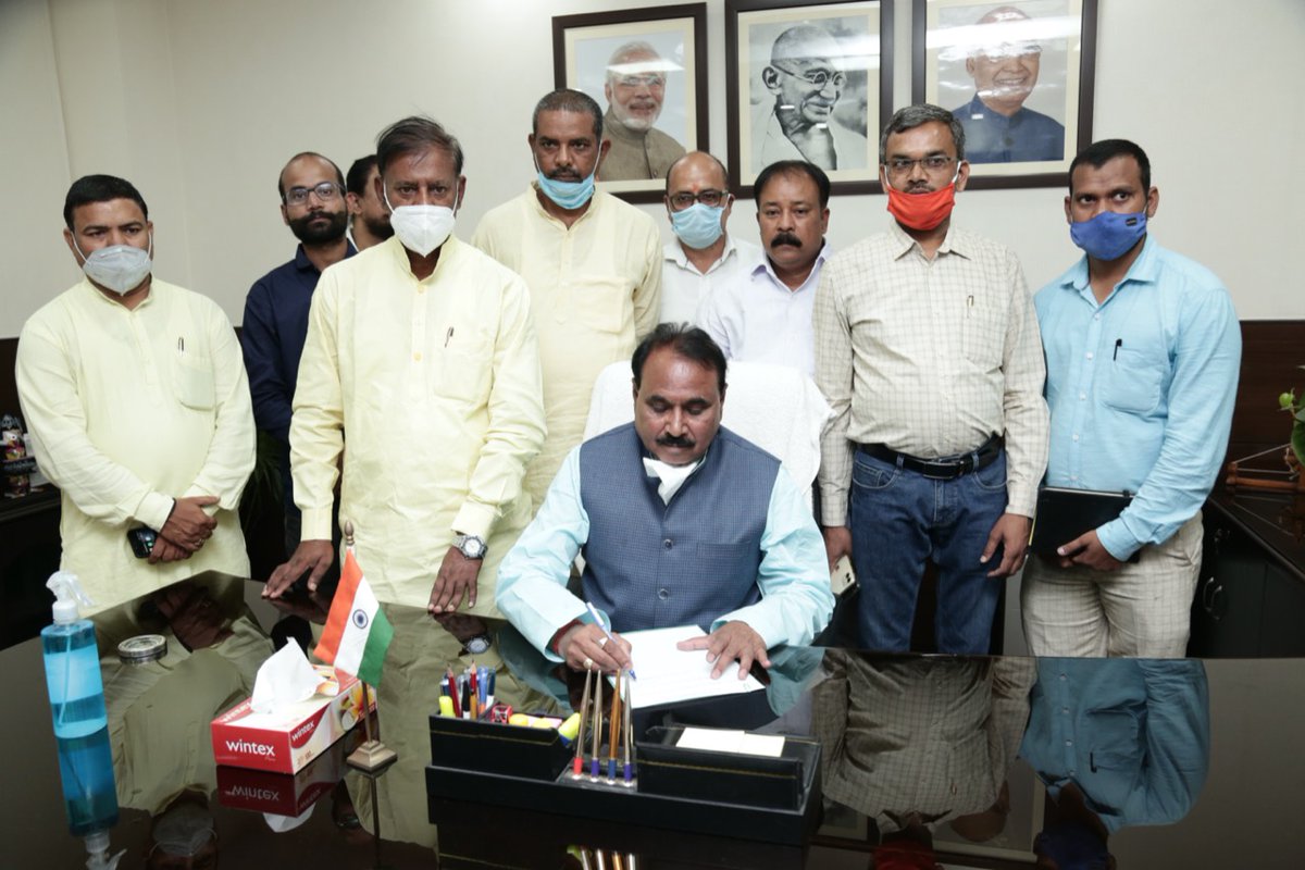 सूक्ष्म, लघु और मध्यम उद्यम मंत्रालय में राज्य मंत्री के रूप में भानु प्रताप सिंह वर्मा ने संभाला कार्यभार