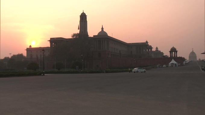 दिल्ली विजय चौक से देखें साल 2021 का आखिरी सूर्यास्त
