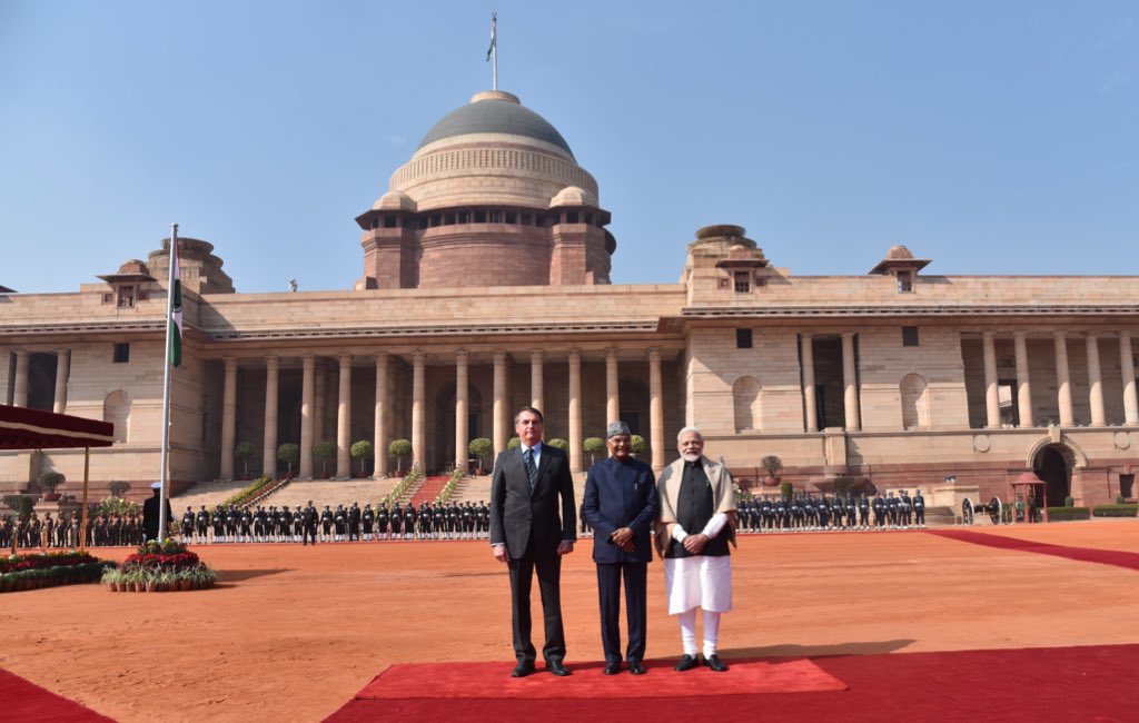 गणतंत्र दिवस के मुख्य अतिथि ब्राजील के राष्ट्रपति जेयर मेसियस बोलसोनारो से राष्ट्रपति भवन में मुलाकात के वक्त राष्ट्रपति रामनाथ कोविंद, पीएम नरेंद्र मोदी
