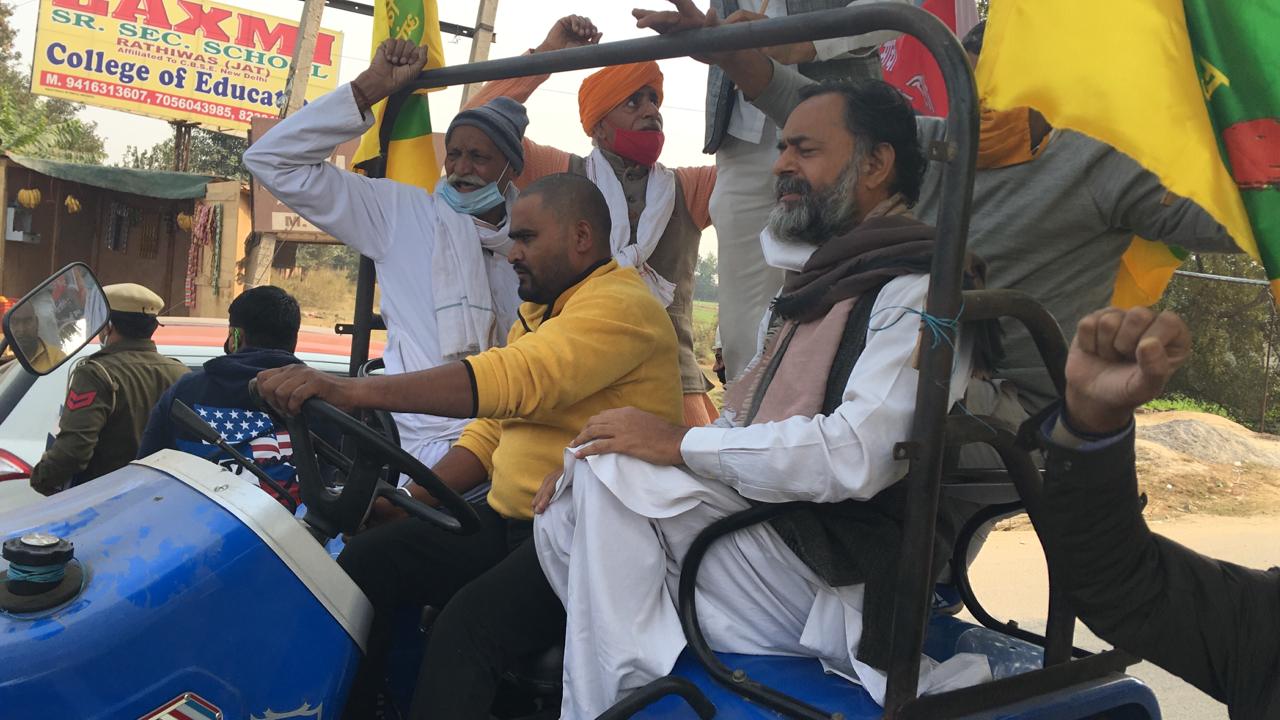 कृषि कानूनों के खिलाफ दिल्ली कूच करते किसान