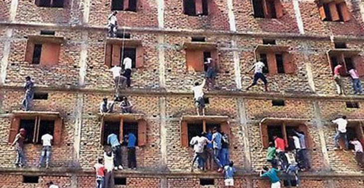 परीक्षा में नकल को लालू का समर्थन शिक्षा प्रणाली को रसातल में ले जाएगा?