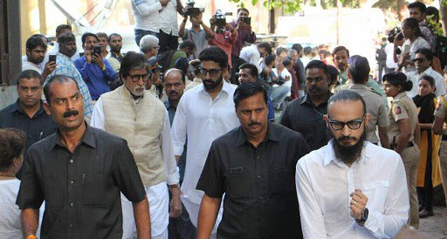 विनोद खन्ना की विदाई पर नए स्टार नहीं गए: ऋषि कपूर बोले वो पार्टी में जाते हैं, कंधे देने नहीं आते