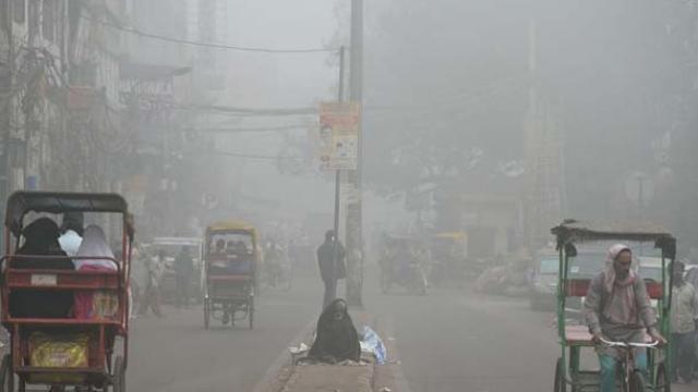 दिवाली के दो दिन बाद दिल्ली-एनसीआर में और बढ़ा प्रदूषण, गाजियाबाद में 500 के पार पहुंचा AQI