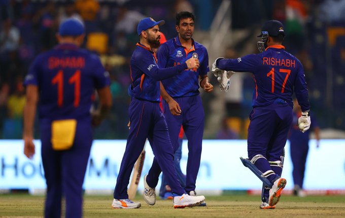 T20 World Cup, IND vs SCO: शमी और जडेजा की गेंदबाजी के आगे 85 रनों पर ढेर हुई स्कॉटलैंड, इंडिया की तूफानी शुरुआत
