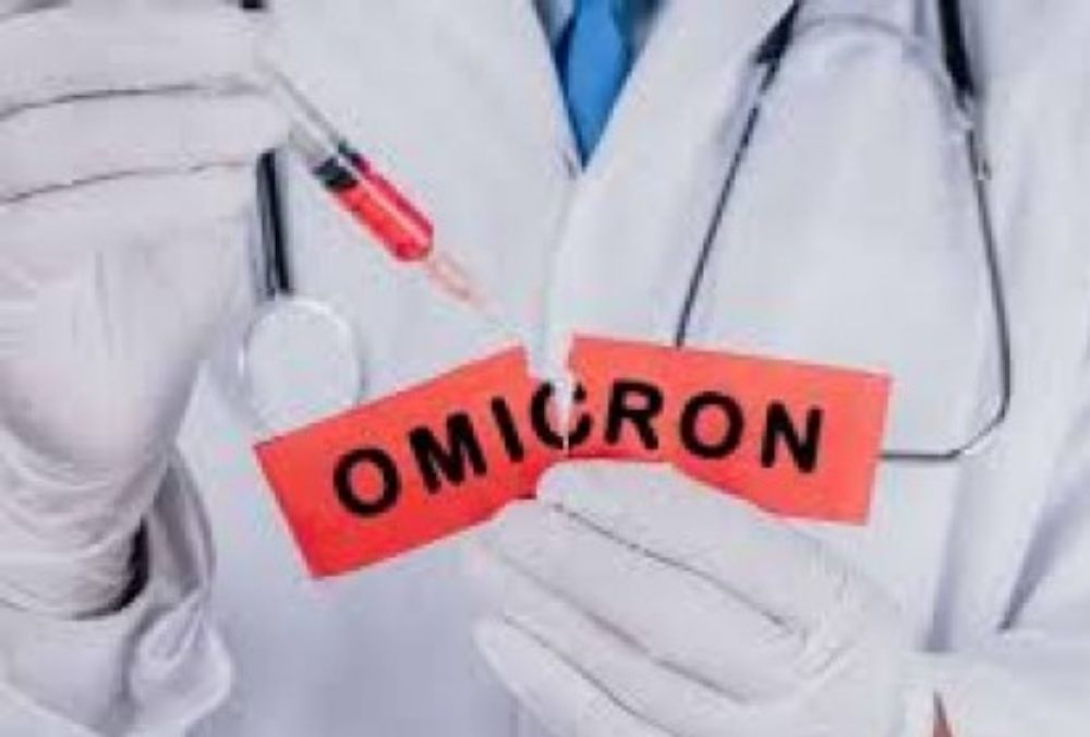 ओमिक्रोन का प्रकोप तेज, अमेरिका में केसों की संख्या दोगुनी, ब्रिटेन में दी गई ये चेतावनी