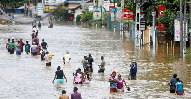 श्रीलंका में बाढ़ और भूस्खलन से 71 की मौत