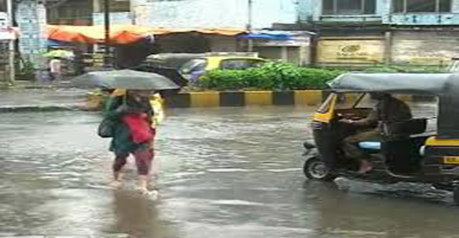 आगामी दो दिनों में मानसून के महाराष्ट्र और गोवा पहुंचने की उम्मीद, मुंबई में भारी बारिश की आशंका