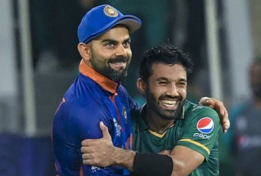 क्रिकेट: पाकिस्तान से करारी हार के बाद ट्रेंड हुआ #विराट_कोहली_कप्तानी_छोड़ो, जानें लोगों ने और क्या कहा