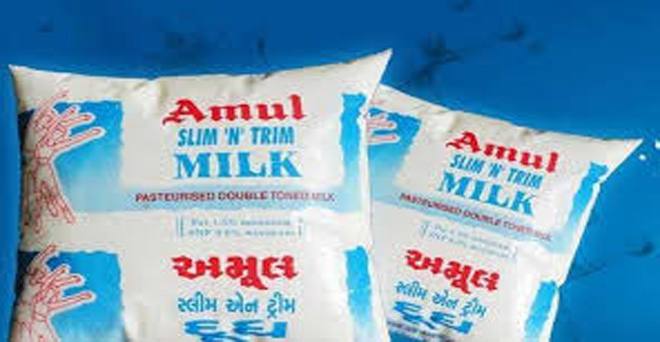अमूल का दूध दो रुपये होगा महंगा, 21 मई से लागू होंगी बढ़ी हुई कीमतें