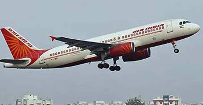 सरकारी एयरलाइन्स एयर इंडिया विमान में नहीं चला AC, यात्रियों ने किया हंगामा