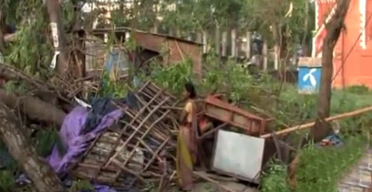 बिहार में  तूफान का कहर, 32 लोगों की मौत