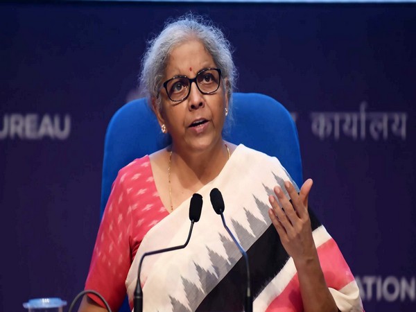 महिला आरक्षण कानून 2024 की जनगणना के बाद लागू किया जाएगा: केंद्रीय मंत्री निर्मला सीतारमण ने दिया बड़ा अपडेट