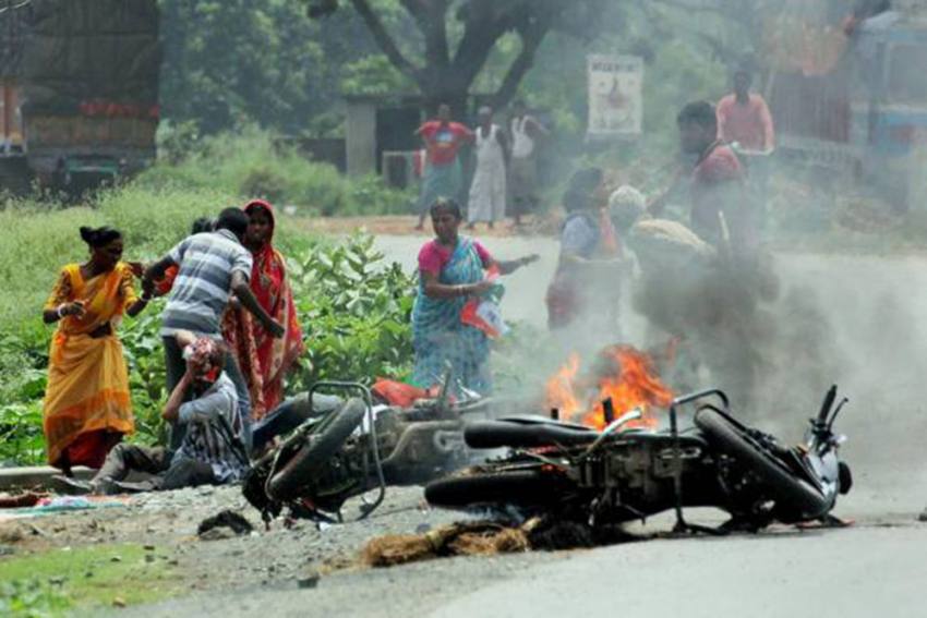 बंगाल में चुनाव के बाद हुई हिंसा को लेकर NHRC ने टीएमसी सरकार की खिंचाई की, ममता ने बताया- राजनीतिक प्रतिशोध