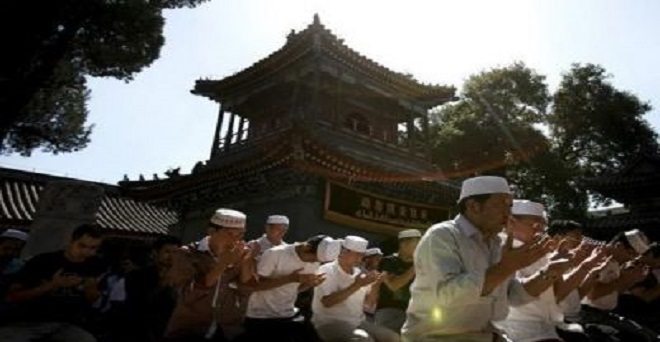 'देशभक्ति की भावना बढ़ाने के लिए चीन की मस्जिदों में फहराया जाए राष्ट्रीय ध्वज'
