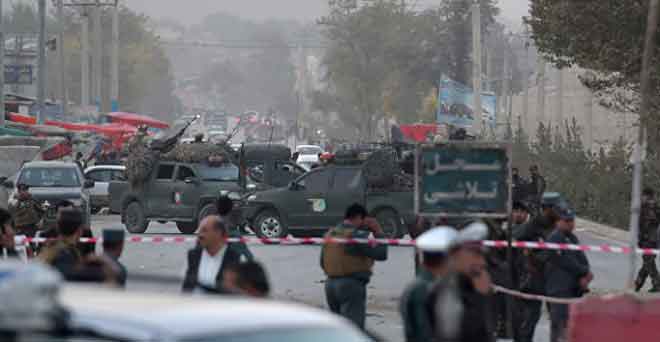 पाकिस्तानी सेना के हथियारों से अफगान सैन्य अकादमी पर हमला