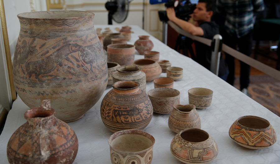 फ्रांस ने गांधार और सिंधु घाटी सभ्यता से जुड़ी चोरी हुई 500 प्राचीन वस्तुएं पाक को सौंपी