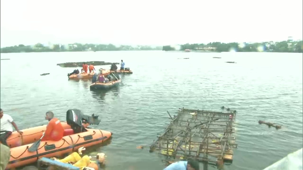 मध्य प्रदेश में गणेश विसर्जन के दौरान जब पलट गई नाव, हादसे में 11 लोगों की हुई मौत