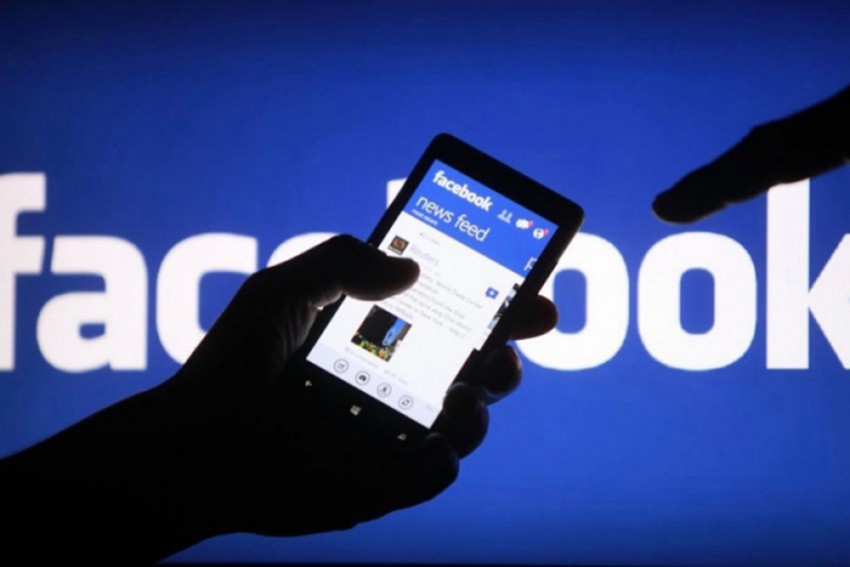 खतरे में आपकी निजता: 50 करोड़ से ज्यादा फेसबुक यूजर्स का निजी डेटा हुआ लीक