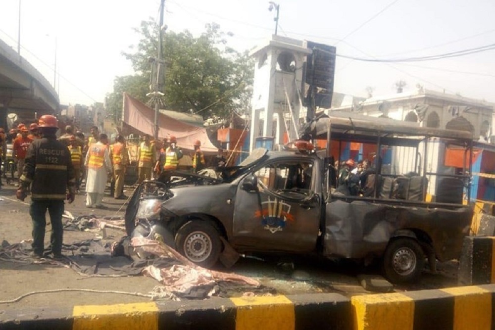 पाकिस्तान: लाहौर के दाता दरबार में विस्फोट, 8 लोगों की मौत,  24 से अधिक घायल