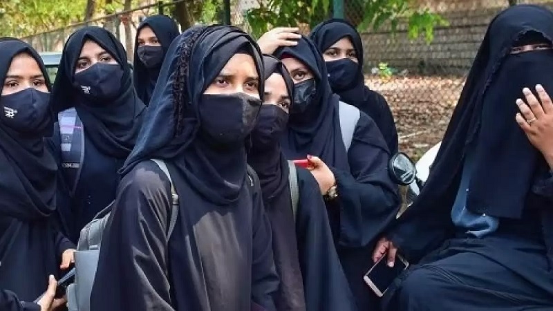 कर्नाटक: सीएम सिद्धारमैया ने शैक्षणिक संस्थानों में हटाया हिजाब प्रतिबंध, कहा- परिधान की पसंद पूरी तरह से व्यक्तिगत