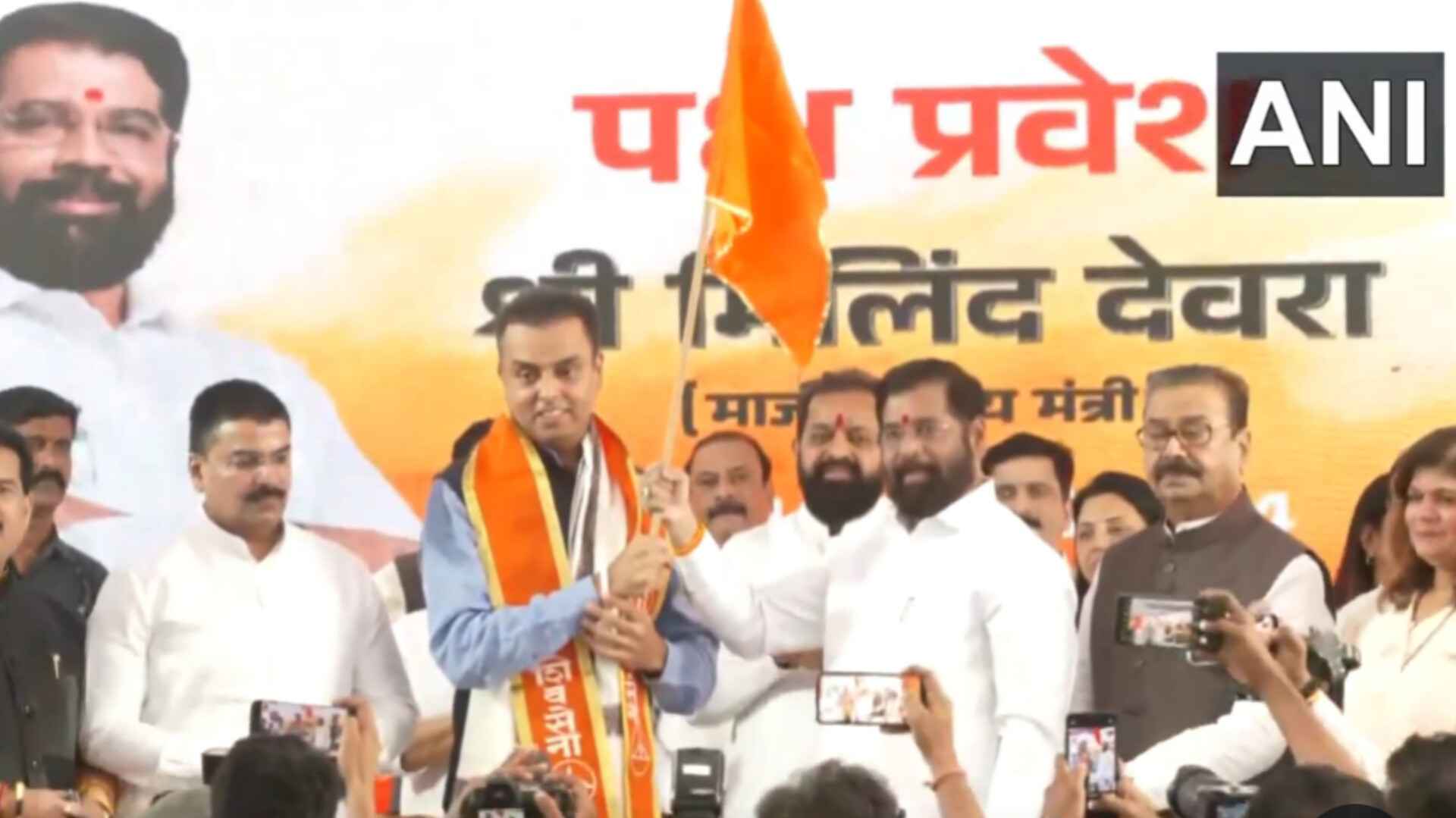 कांग्रेस छोड़ शिवसेना में शामिल हुए मिलिंद देवड़ा, सीएम एकनाथ शिंदे ने दिलाई सदस्यता