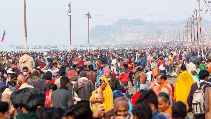 मकर संक्रांति: संगम नगरी में माघ मेला शुरू, 8.70 लाख लोगों ने गंगा में लगाई डुबकी