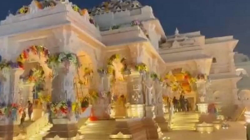 अयोध्या: जगमगाती रोशनी और फूलों से सजी,अब राम मंदिर का पहला वीडियो जारी