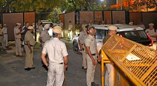 ‘आप’ के प्रदर्शन के मद्देनजर दिल्ली पुलिस ने राजधानी में सुरक्षा बढ़ाई