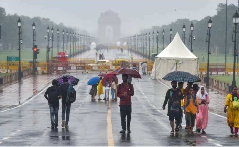 मौसम अपडेट: दिल्ली को मिलेगी गर्मी से राहत, इन राज्यों में बारिश की हुई भविष्यवाणी