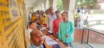 लोकसभा चुनाव चरण 2: शाम 5 बजे तक त्रिपुरा में सबसे ज्यादा 77.53% और उत्तर प्रदेश में सबसे कम 52% वोटिंग