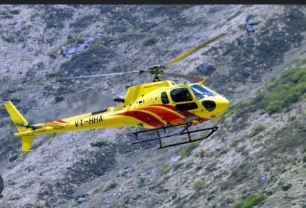केदारनाथ यात्रा: हेलीकॉप्टर में आई तकनीकी खराबी, आपात स्थिति में लैंडिंग, कोई हताहत नहीं