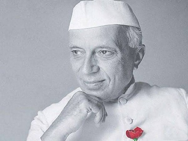 'हिंद के जवाहर', राहुल-प्रियंका सहित कांग्रेस के नेताओं ने पूर्व प्रधानमंत्री नेहरू को पुण्य तिथि पर किया याद