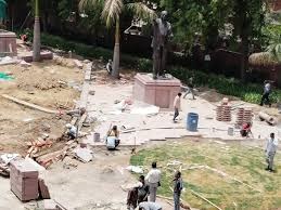 संसद परिसर में गांधी और शिवाजी की प्रतिमाओं को हटाने को लेकर कांग्रेस ने भाजपा पर बोला हमला,  कहा- यह नृशंस है