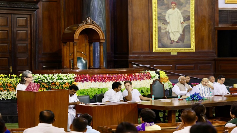 सीपीपी बैठक में बोलीं सोनिया गांधी- लोकसभा चुनाव के नतीजे प्रधानमंत्री मोदी की 'राजनीतिक और नैतिक हार'